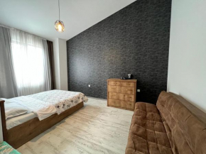 Guest House PIROSMANI